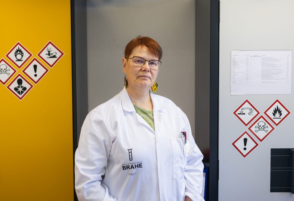 Arja Sarpola in the laboratory classroom